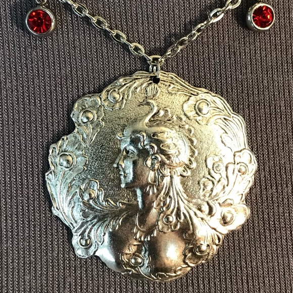 “Queen Hera" Juno Art Nouveau Goddess Greek Roman Mythology Handmade Necklace - Picture 4 of 16